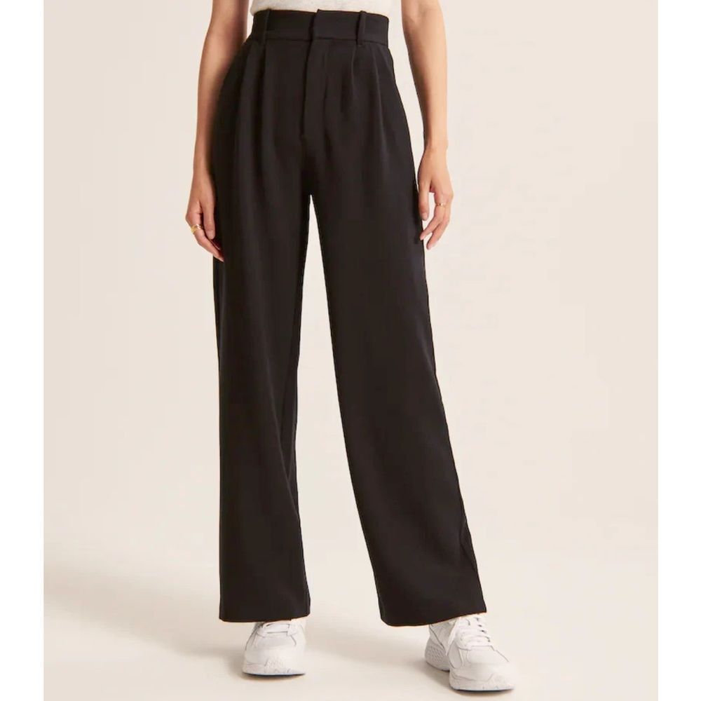 Black Wide-Leg Tailored Pants - Picture 4 of 9